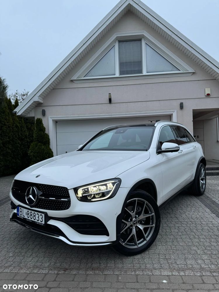 Mercedes-Benz GLC 300 4Matic 9G-TRONIC AMG Line - 5