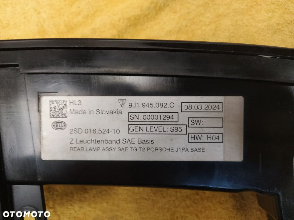 PORSCHE TAYCAN 9JA 19- LAMPA TYŁ TYLNA LED PRAWA LEWA BLENDA ŚRODKOWA W KLAPĘ BAGAŻNIKA BASE USA KOMPLET ORYGINAŁ - 12