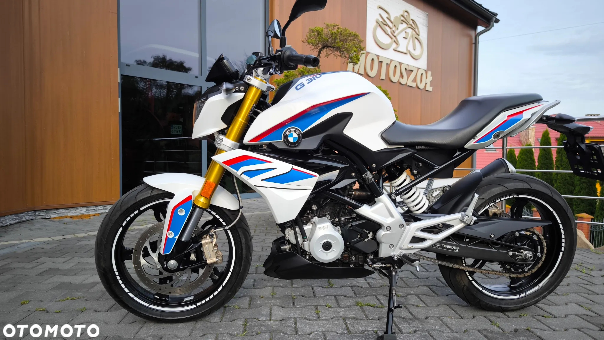 BMW G - 4