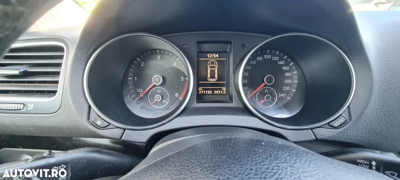 Volkswagen Golf 2.0 TDI Trendline - 11