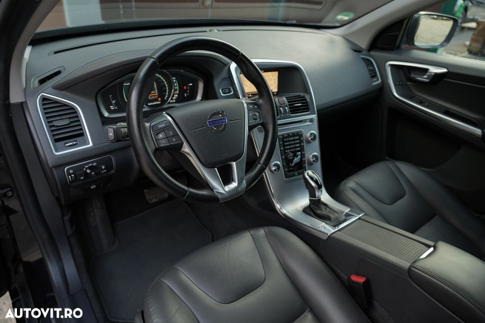 Volvo XC 60 D4 Geartronic Summum - 18