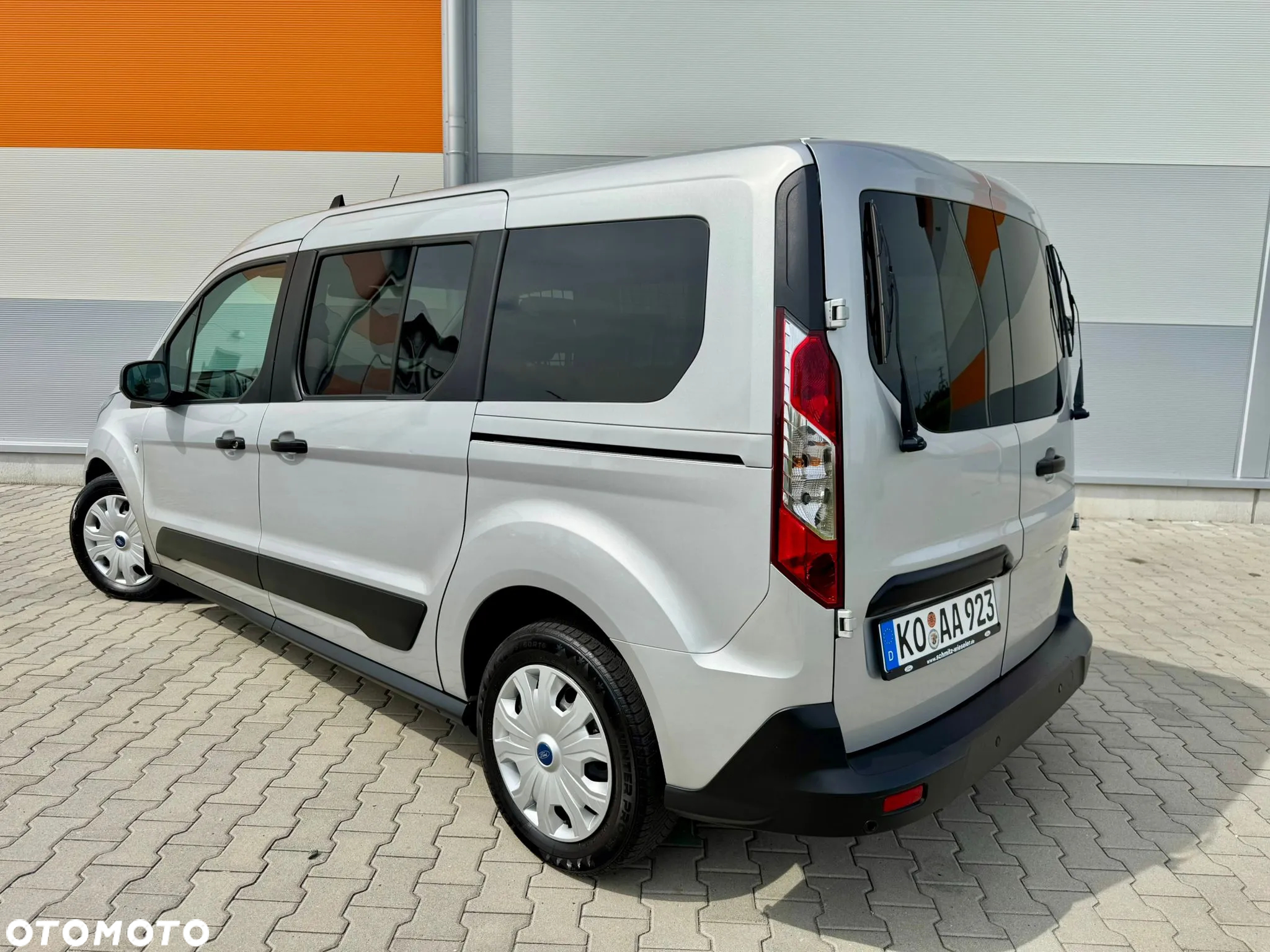 Ford Transit Connect - 14