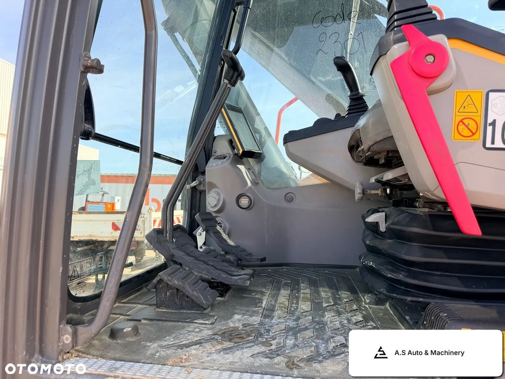 Volvo EC220EL - 23