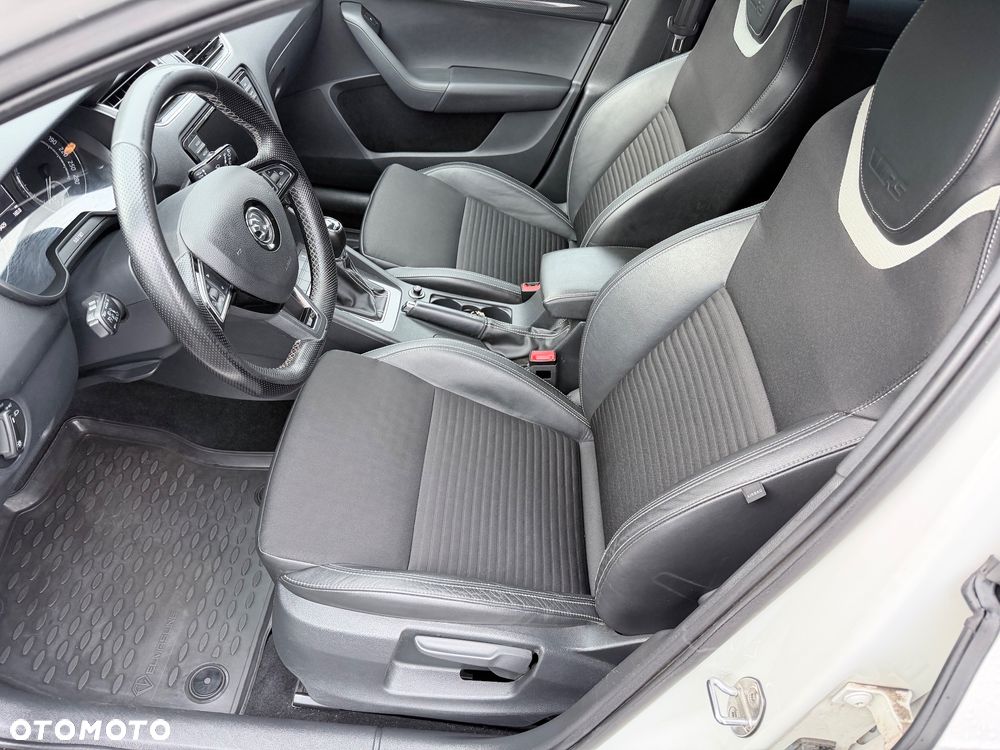 Skoda Octavia 2.0 TDI (Green tec) RS - 10