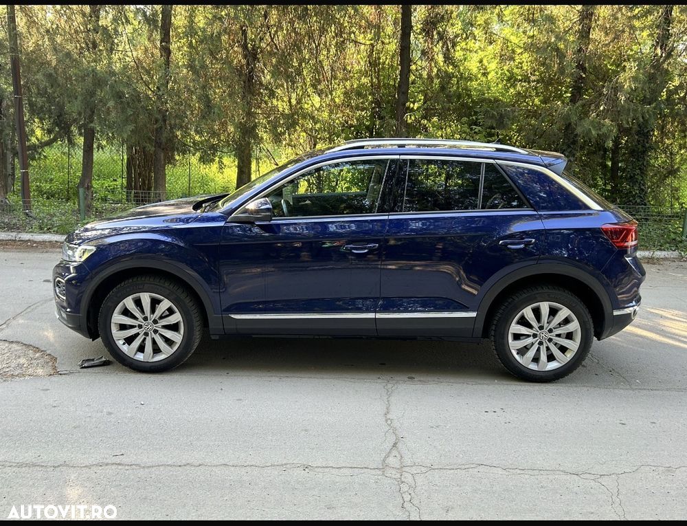 Volkswagen T-Roc - 9