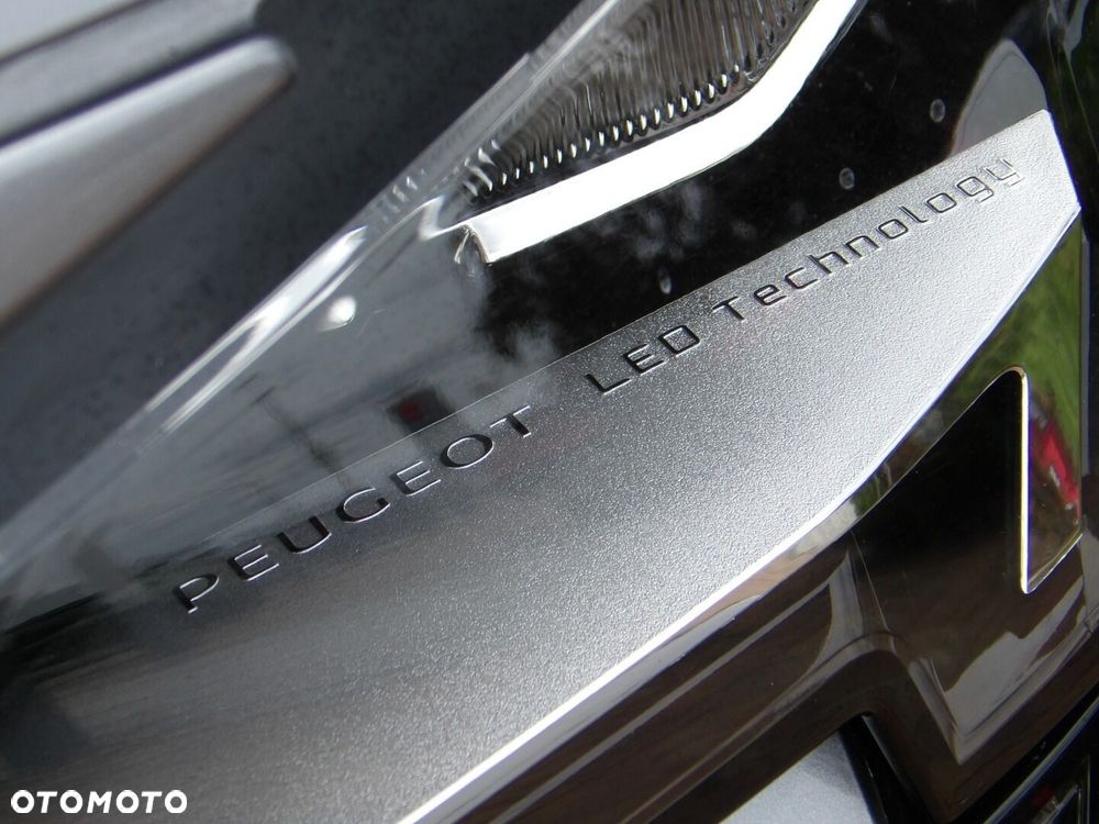 Peugeot 5008 1.5 BlueHDi Allure Pack S&S EAT8 - 11