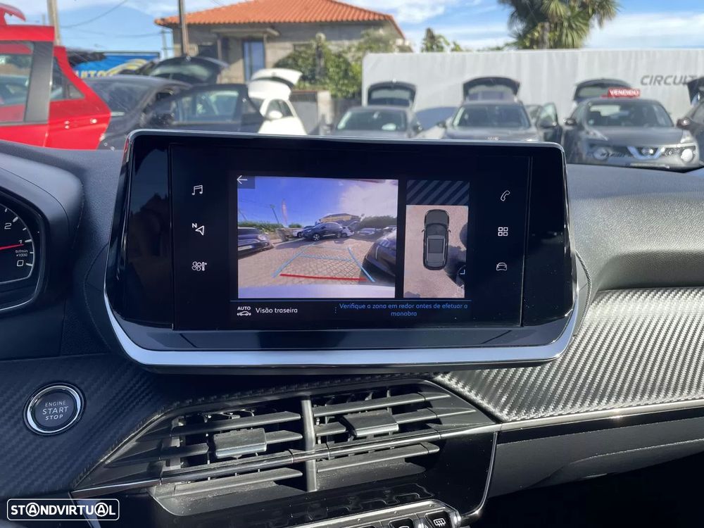 Peugeot 2008 1.2 PureTech Allure - 22