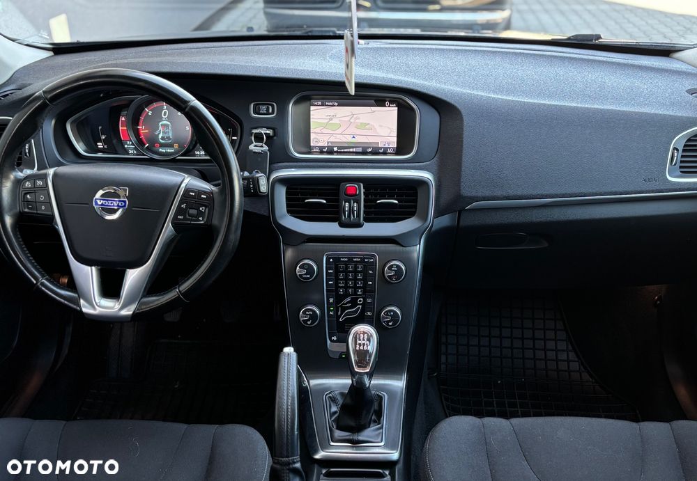 Volvo V40 - 34