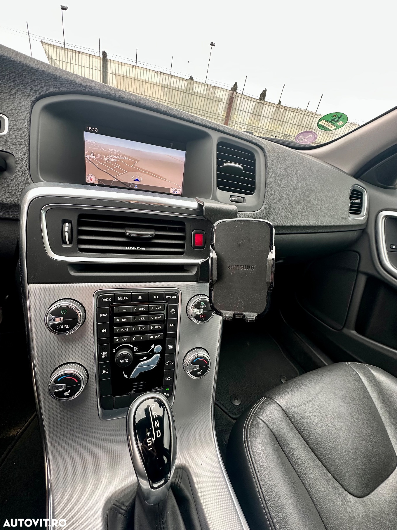 Volvo S60 T3 Powershift Kinetic - 10