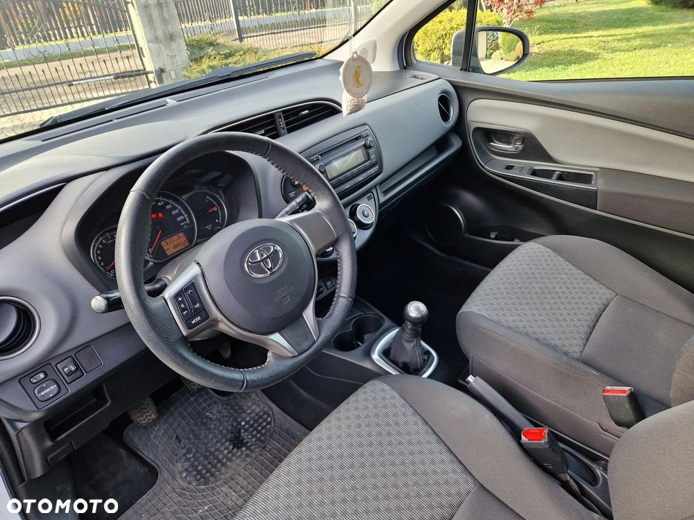 Toyota Yaris - 19