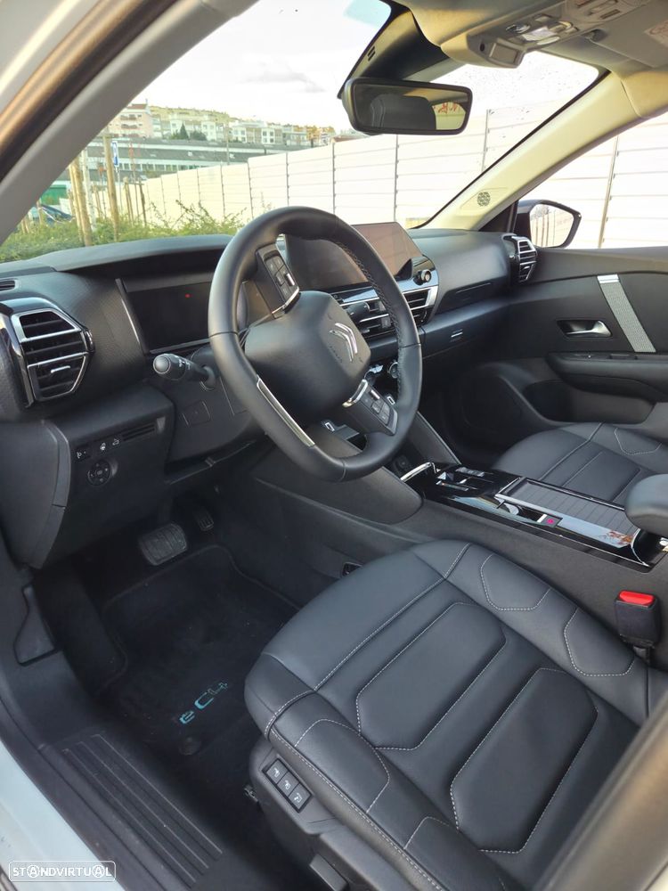 Citroën e-C4 X Shine - 8