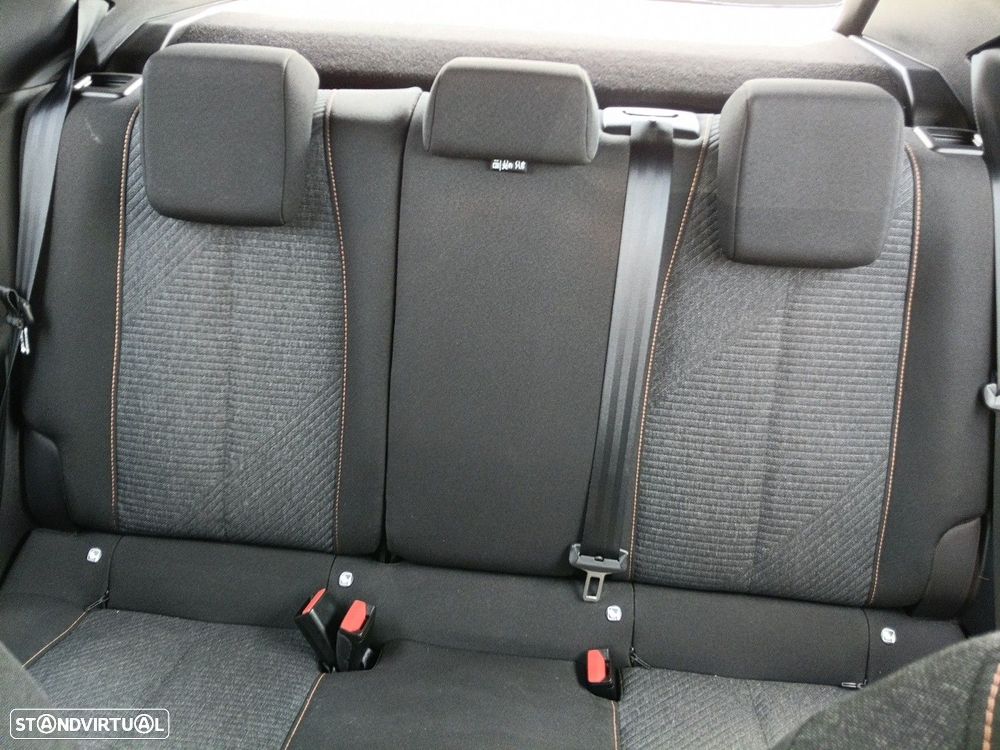 Peugeot 2008 1.2 PureTech Style - 13