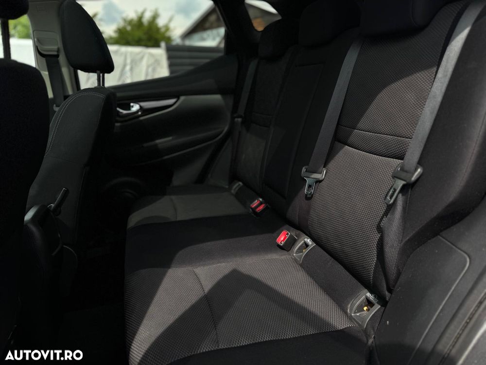 Nissan Qashqai 1.6 DCI ALL-MODE 4x4i N-Connecta - 18