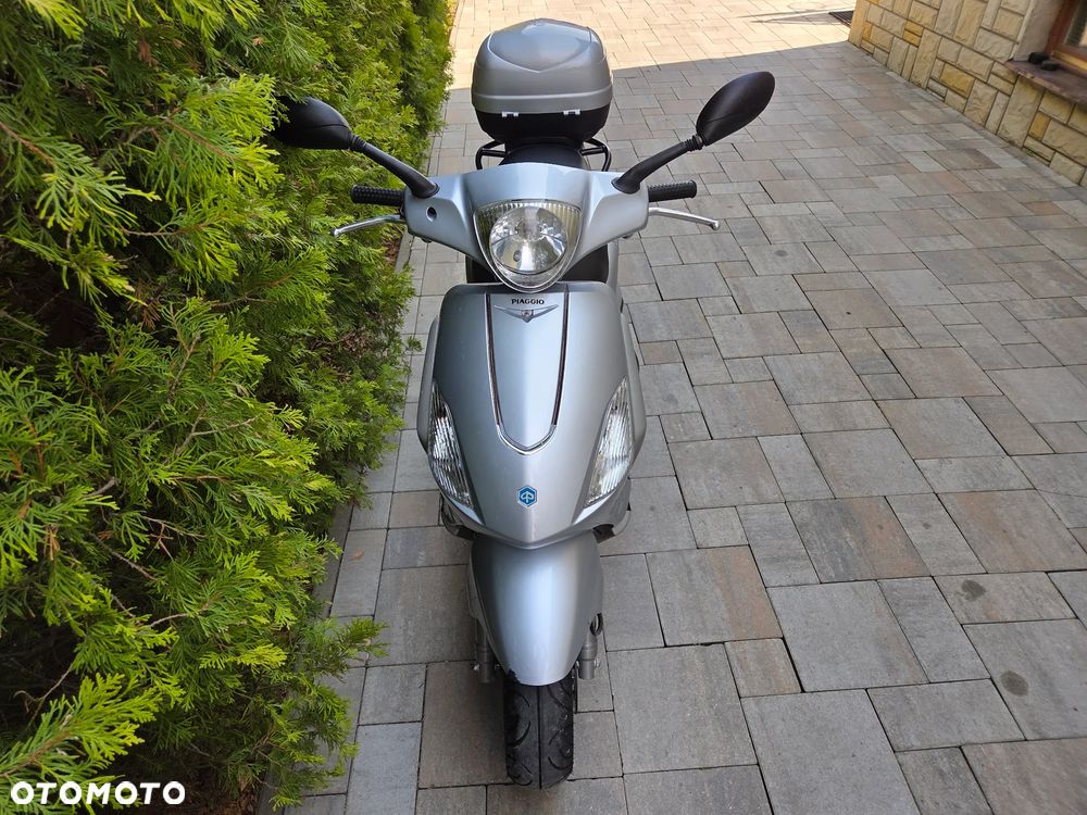 Piaggio FLY - 6