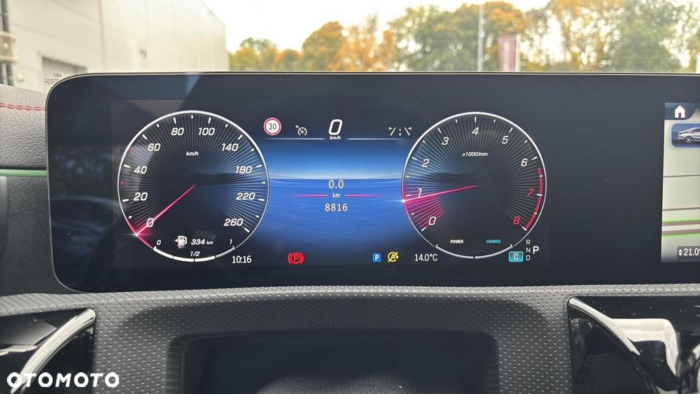 Mercedes-Benz CLA - 11