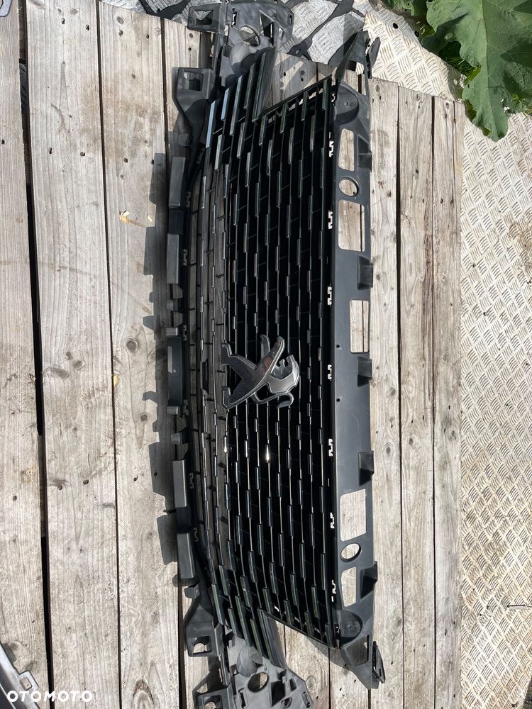 Atrapa gril Peugeot 3008 II 5008 II LIFT - 12