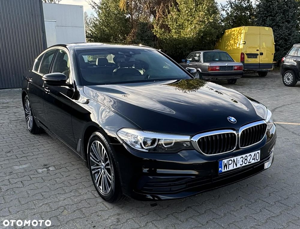 BMW Seria 5 530i Sport Line - 4