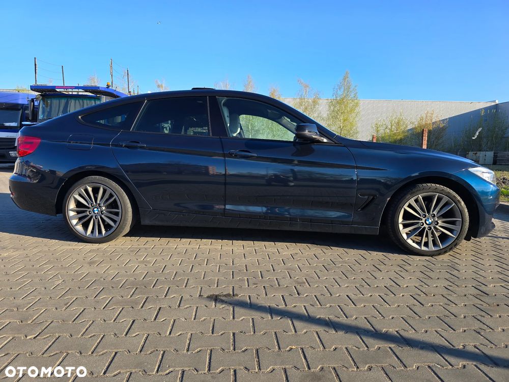 BMW 3GT 320d Sport Line - 13