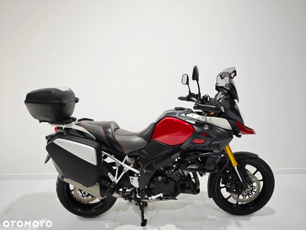 Suzuki V-STROM - 1