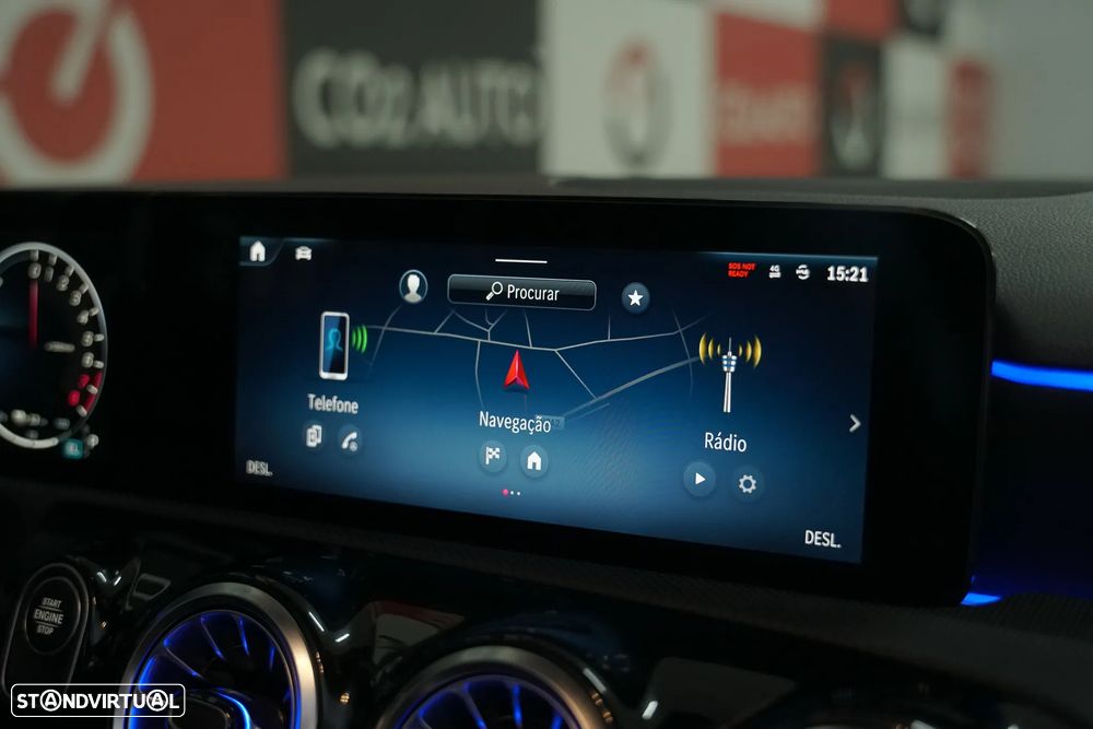 Mercedes-Benz A 250 Limousine e AMG Line - 16