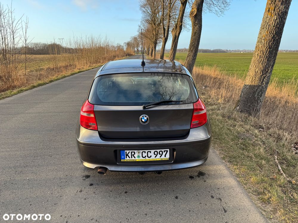 BMW Seria 1 120d DPF Edition Sport - 8