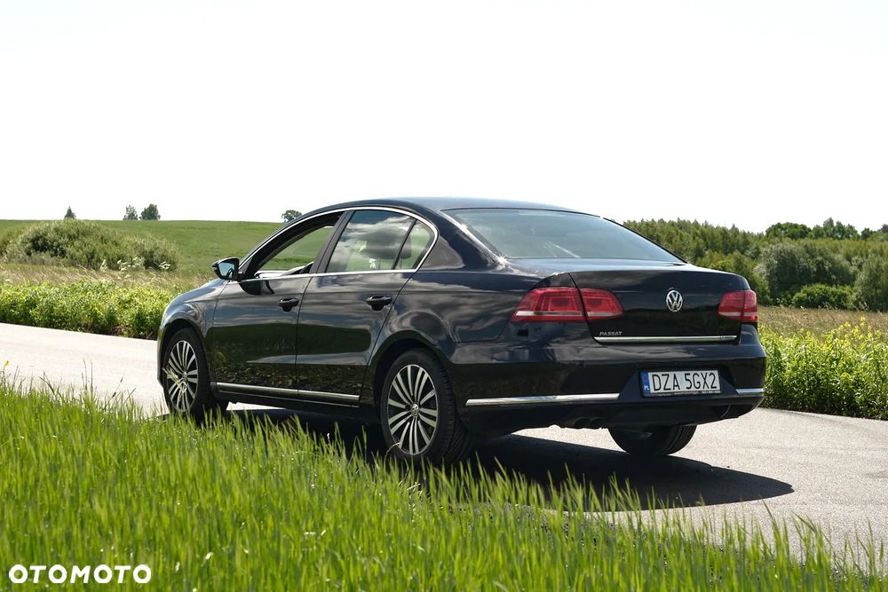 Volkswagen Passat 2.0 TDI Comfortline - 33