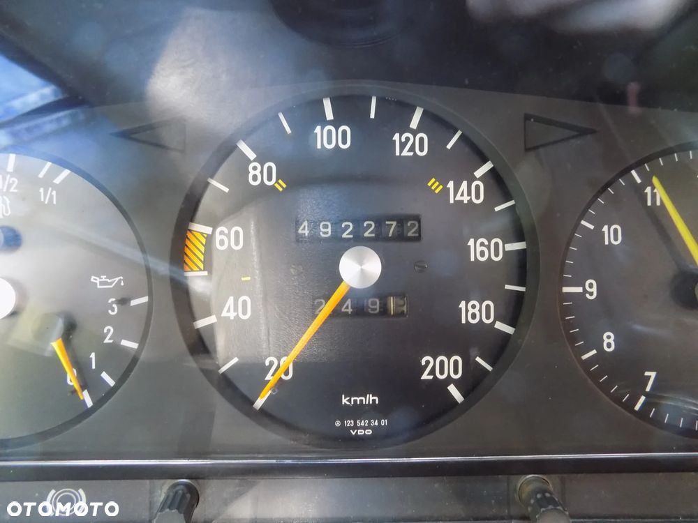 Mercedes-Benz W123 - 5