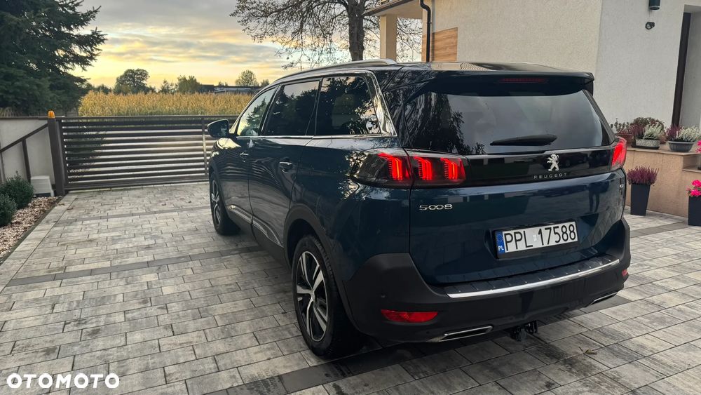 Peugeot 5008 - 11