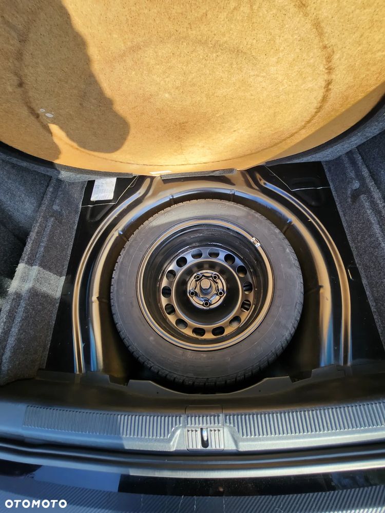 Skoda Octavia Combi 2.0 TDI Laurin & Klement - 24