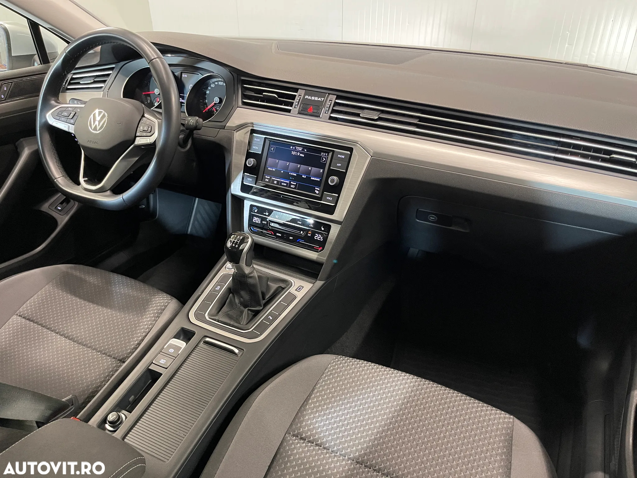 Volkswagen Passat 1.5 TSI ACT Advance - 8