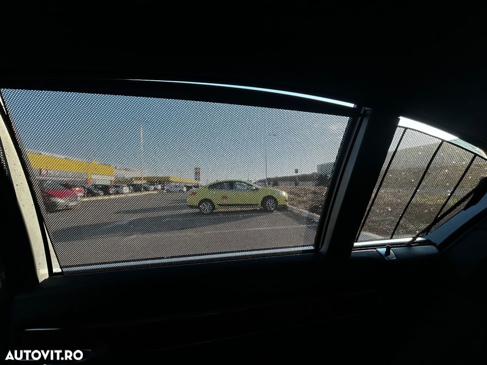 BMW Seria 7 740d Aut. - 26