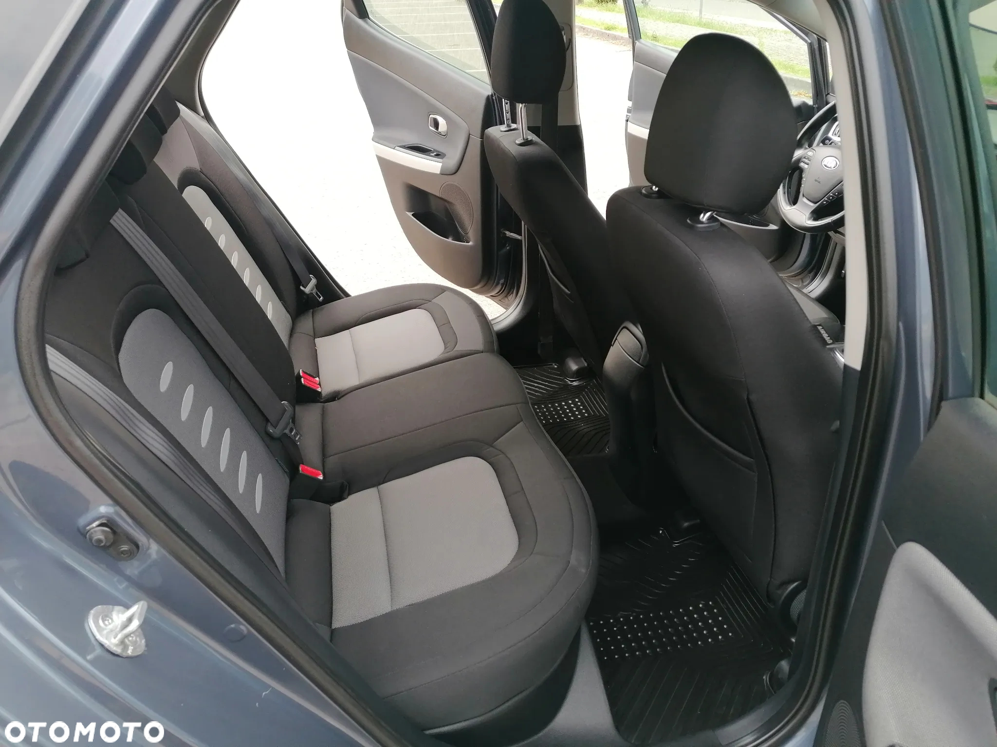 Kia Ceed 1.4 CVVT Dream Team Edition - 23