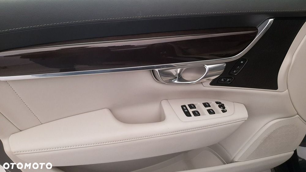 Volvo V90 - 25