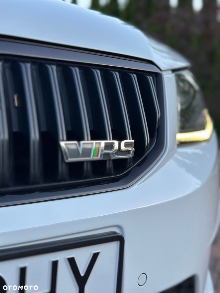 Skoda Octavia 2.0 TSI RS DSG - 9