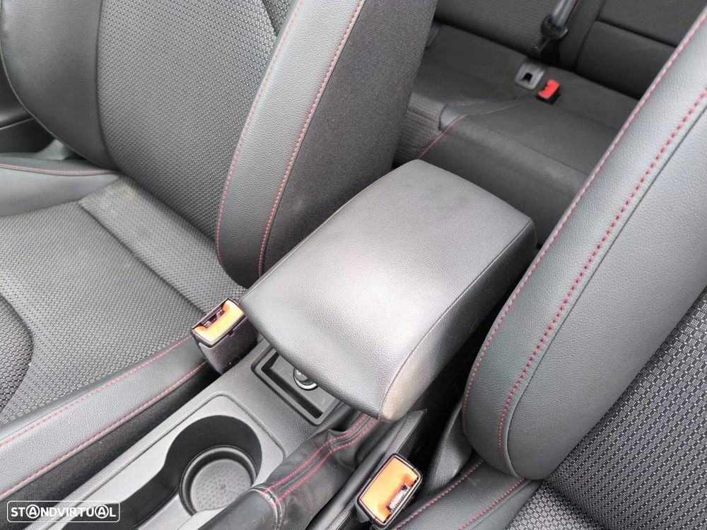 SEAT Leon 2.0 TDI DPF S&S DSG FR - 44