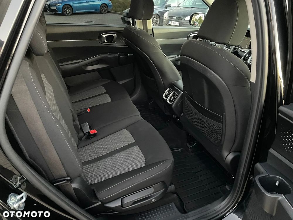 Kia Sorento 2.2 CRDi M 4WD DCT 7os - 7