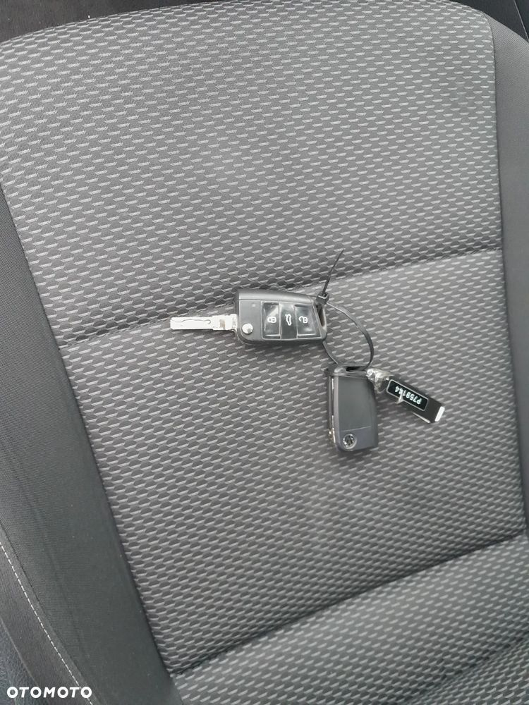 Volkswagen Golf Variant 1.6 TDI (BlueMotion Technology) Comfortline - 11