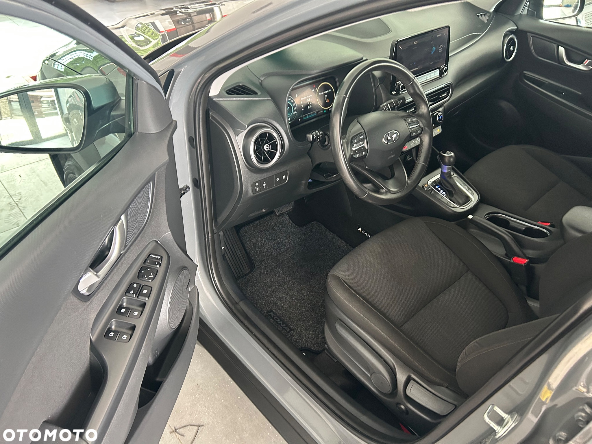 Hyundai Kona 1.6 GDI DCT Hybrid Premium - 17