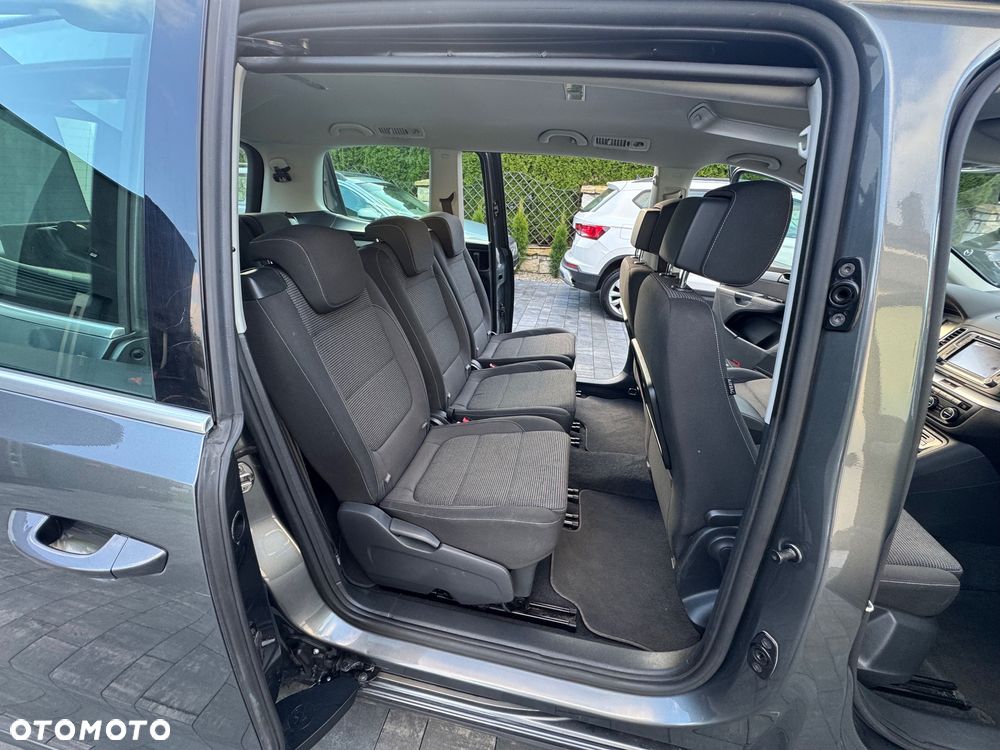 Volkswagen Sharan 2.0 TDI 4MOTION Highline - 23