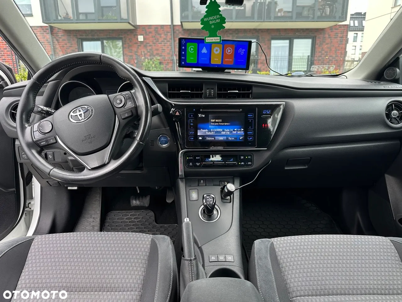 Toyota Auris - 10
