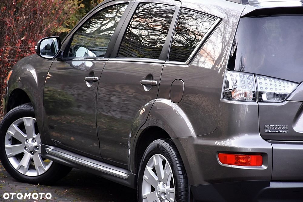 Mitsubishi Outlander 2.2 DI-D ClearTec 2WD Edition - 12