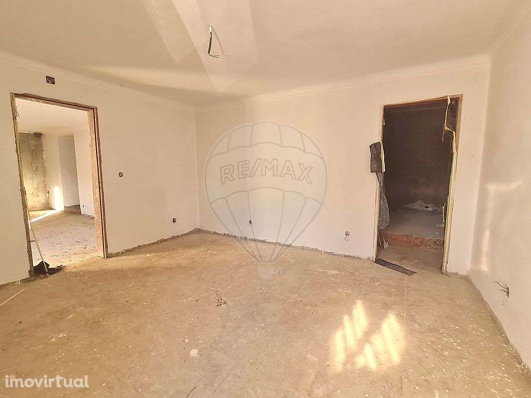 Moradia T2 para venda - Grande imagem: 2/27