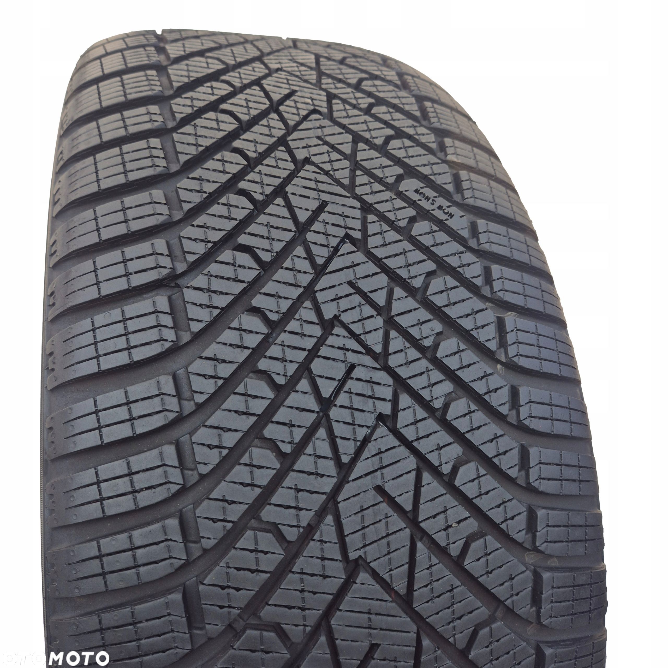 235/45 R18 94V pirelli cinturato winter 2 2024 7,5 8mm - 1