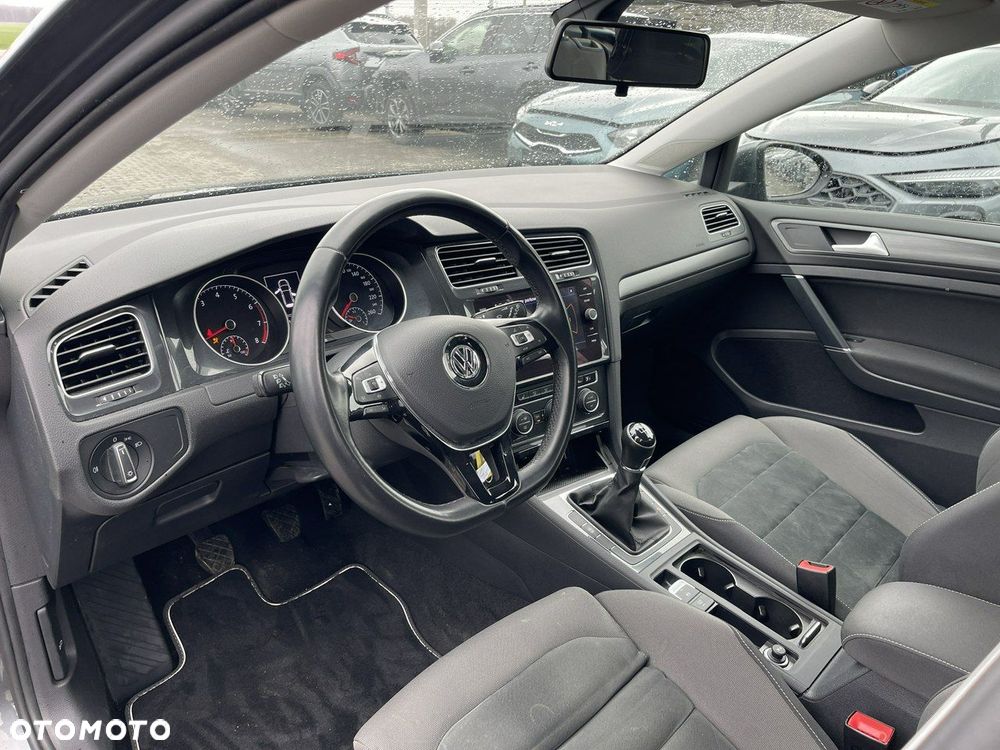 Volkswagen Golf 1.5 TSI BMT Comfortline - 8