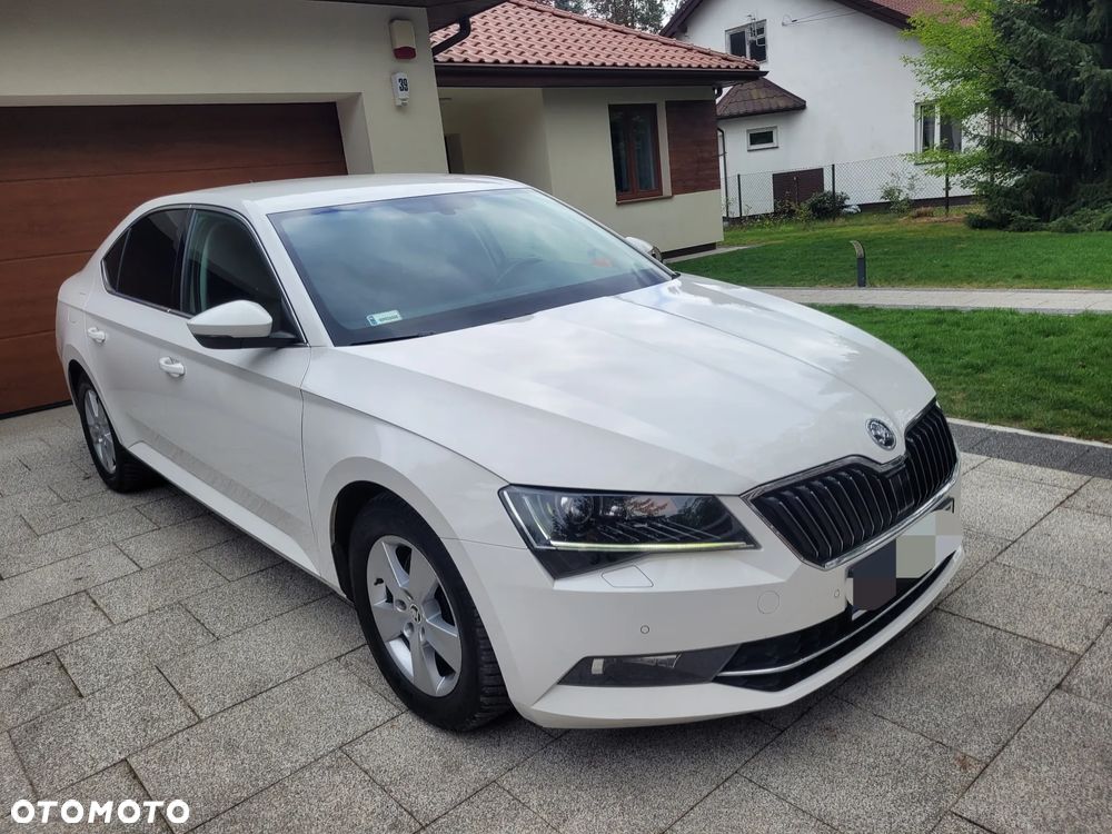 Skoda Superb 2.0 TDI Style - 4