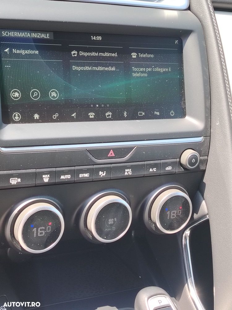 Jaguar E-Pace - 8