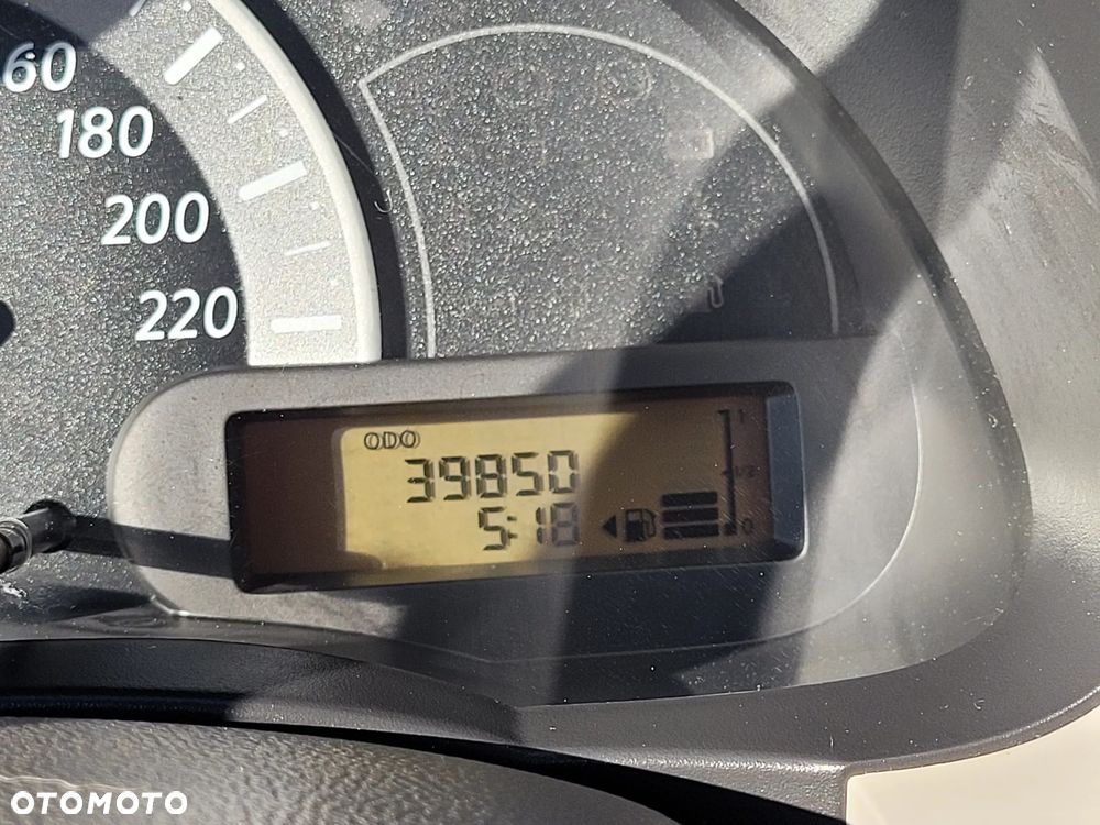 Nissan Micra 1.2 Salt & Pepper - 5