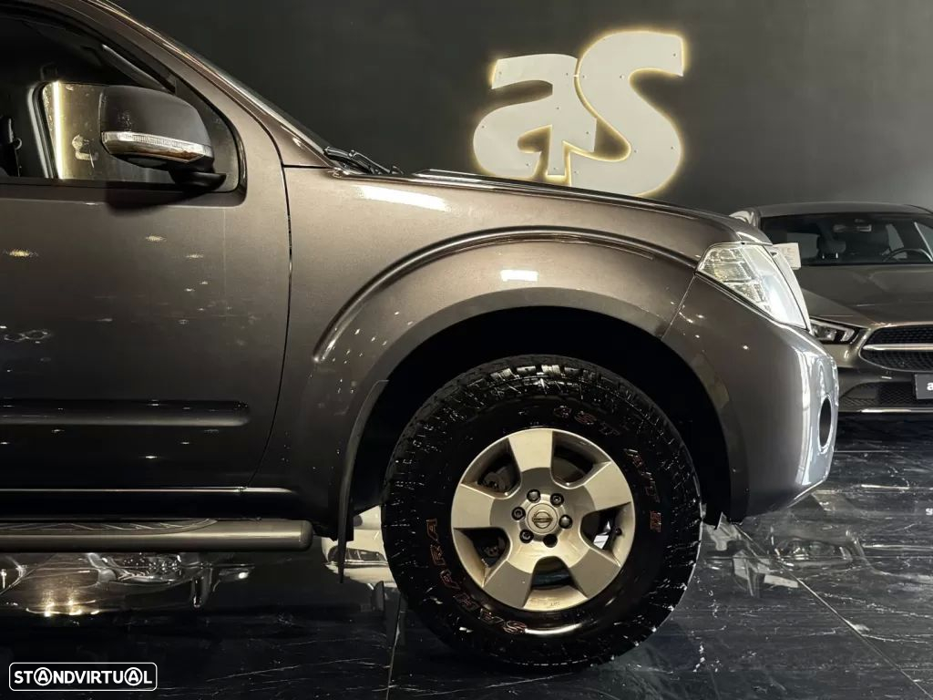 Nissan Navara 2.5 dCi CD FE P.Comfort 4WD - 7