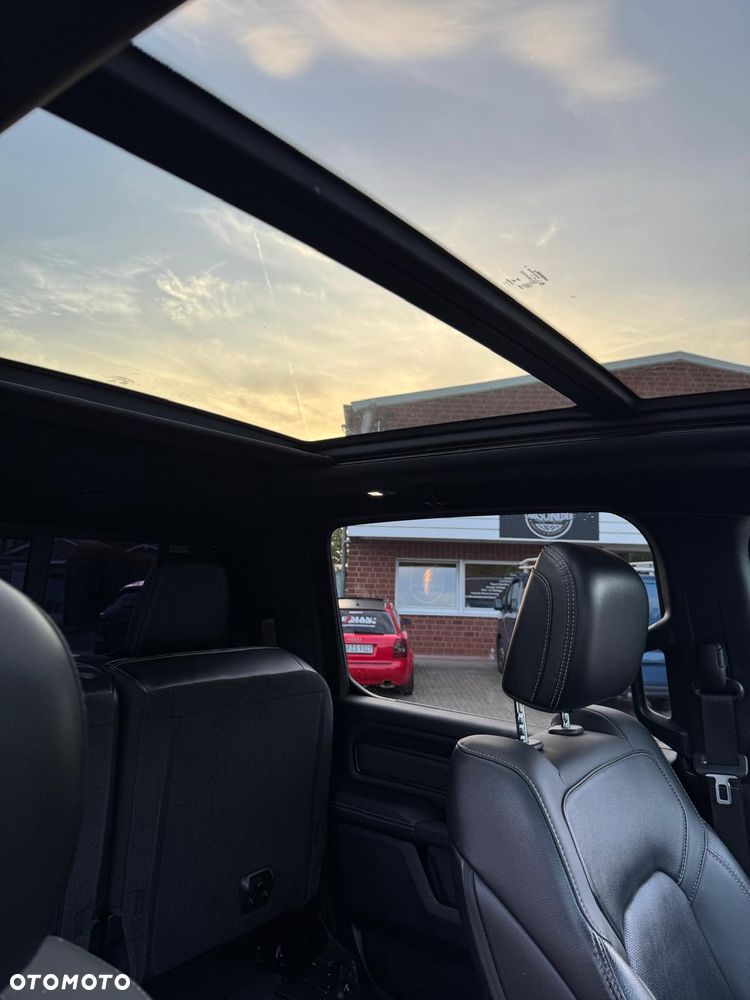 RAM 1500 Crew Cab Sport - 19