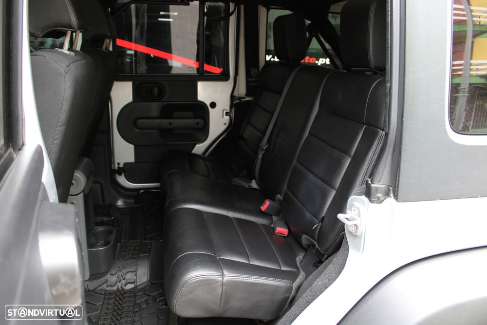 Jeep Wrangler 2.8 CRD ATX Sport - 9